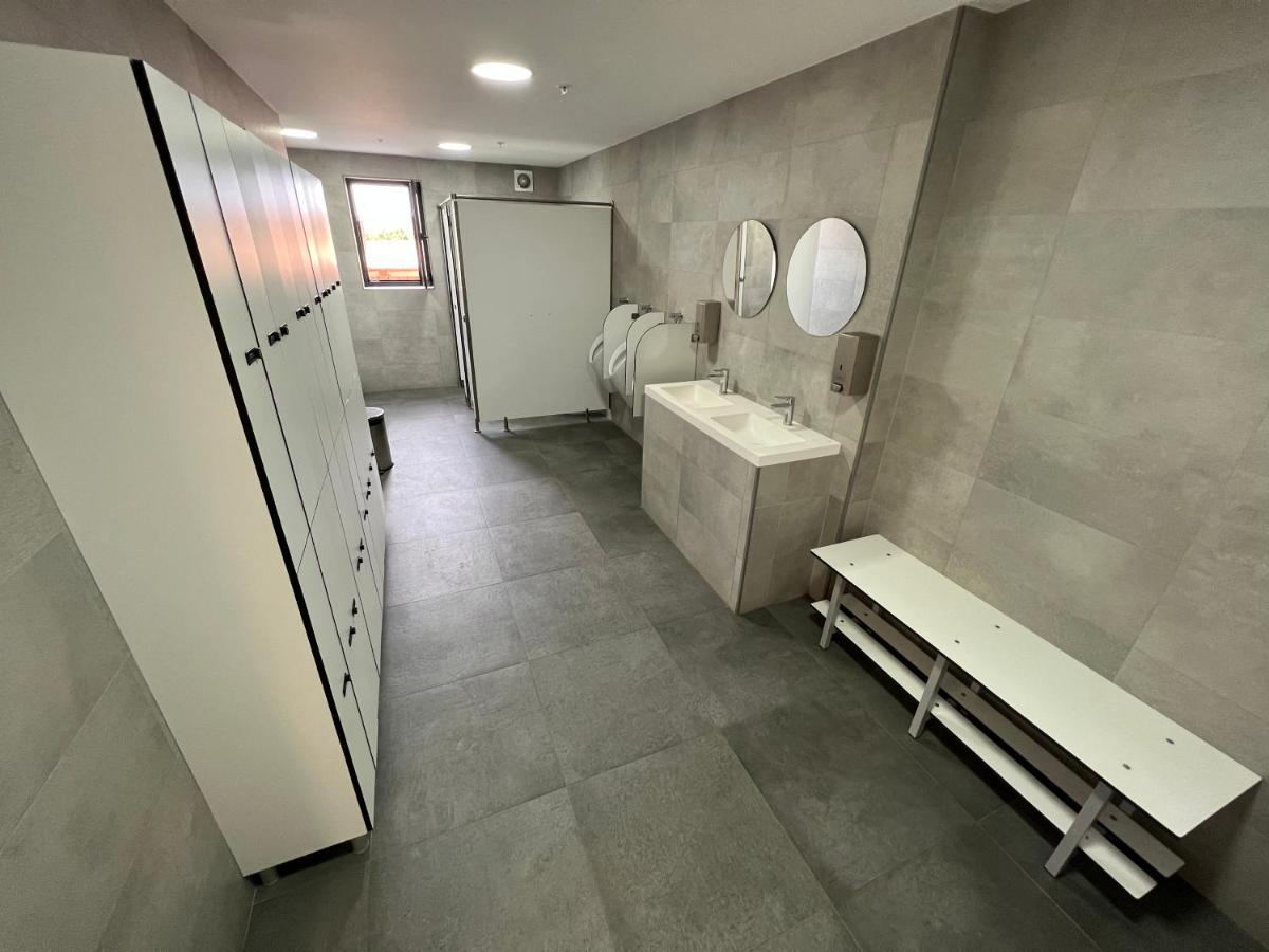 Modern Studio Apartment In Gibraltar - The Hub Экстерьер фото
